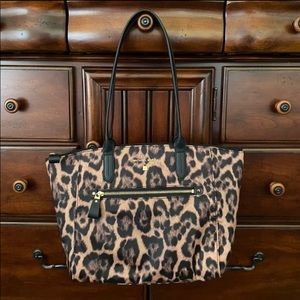 Michael Kors Kelsey Tote ~ NEW